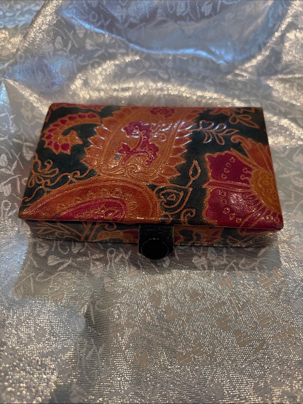 Paisley-Pattern Leather Card & Key Holder — Black, Brown & Burgundy